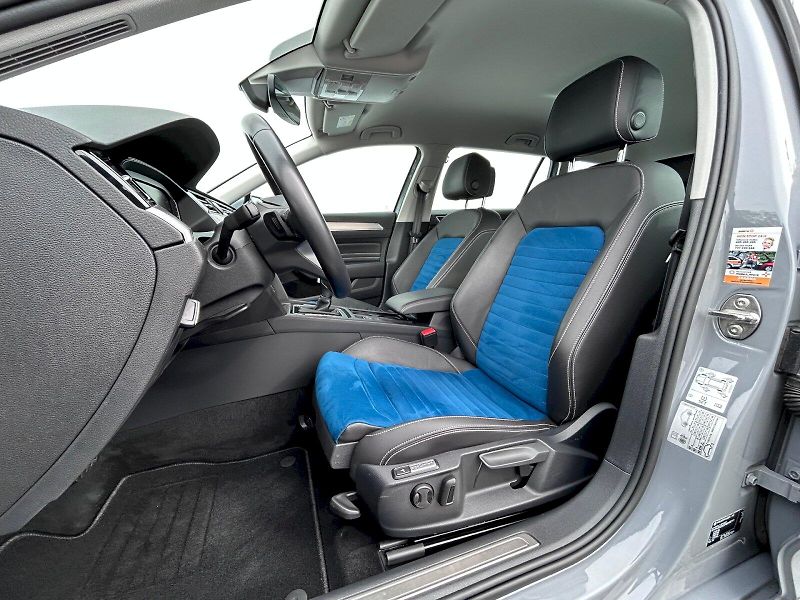 Volkswagen Passat (2022) 2.0 TSI 140kW DSG Elegance - fotka 6 z 35