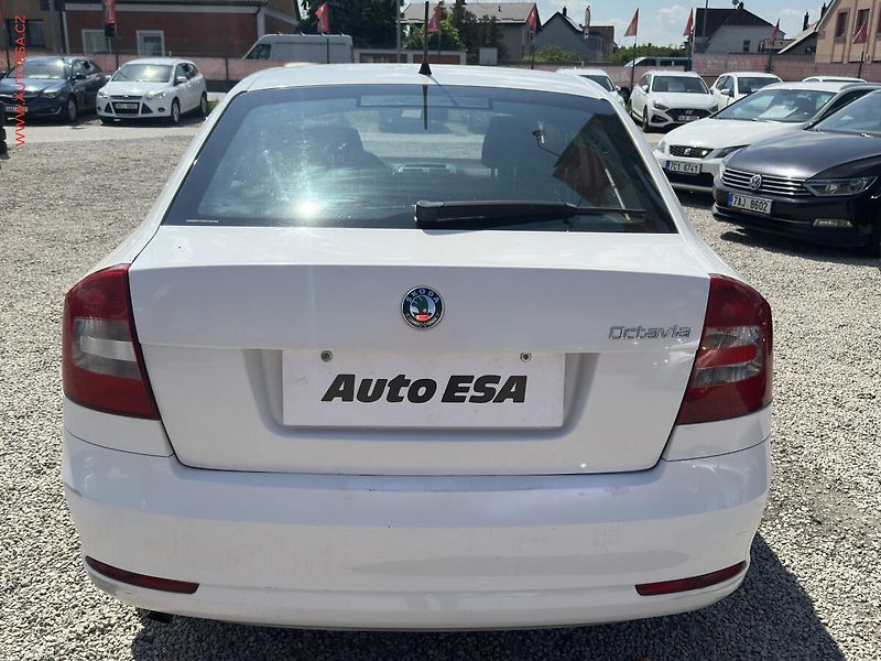 Škoda Octavia (2011) 1.2TSi, ČR, AC, zmk.řazení - fotka 5 z 15