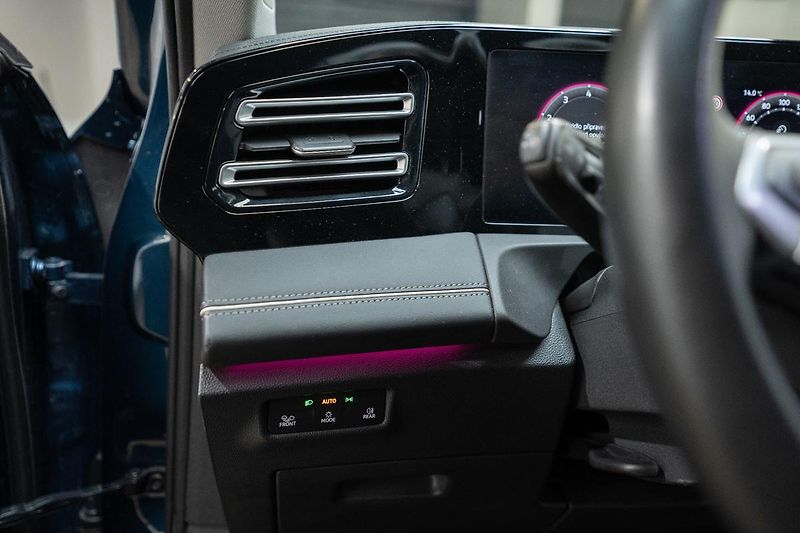 Volkswagen Tiguan 1.5 eTSI Elegance 110 kW - fotka 20 z 34