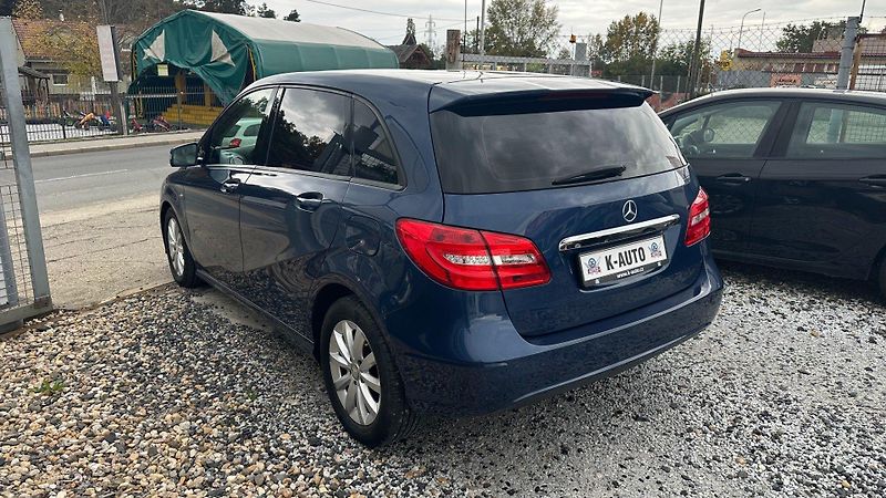 Mercedes-Benz Třídy B (2011) B200i 115kW *ALU*Kůže*PDC* - fotka 6 z 22