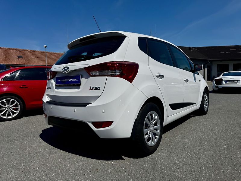 Hyundai ix20 (2019) 1.6i 91 KW - CZ - 1.Majitel - fotka 4 z 18