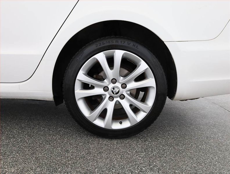 Škoda Superb (2015) Ambition 1.4 TSI, Serv.kniha - fotka 20 z 20