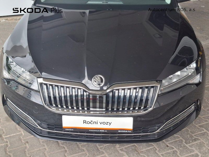 Škoda Superb (2024) COMBI STYLE PLUS TD 110/2.0 7D - fotka 2 z 39