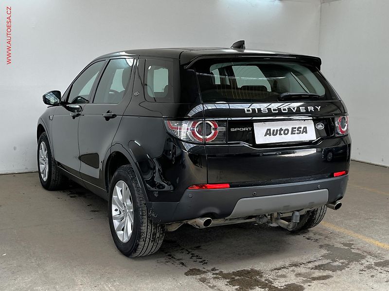 Land Rover Discovery Sport (2017) 2.0 TD4 4x4, AT, bixen, TZ - fotka 6 z 16