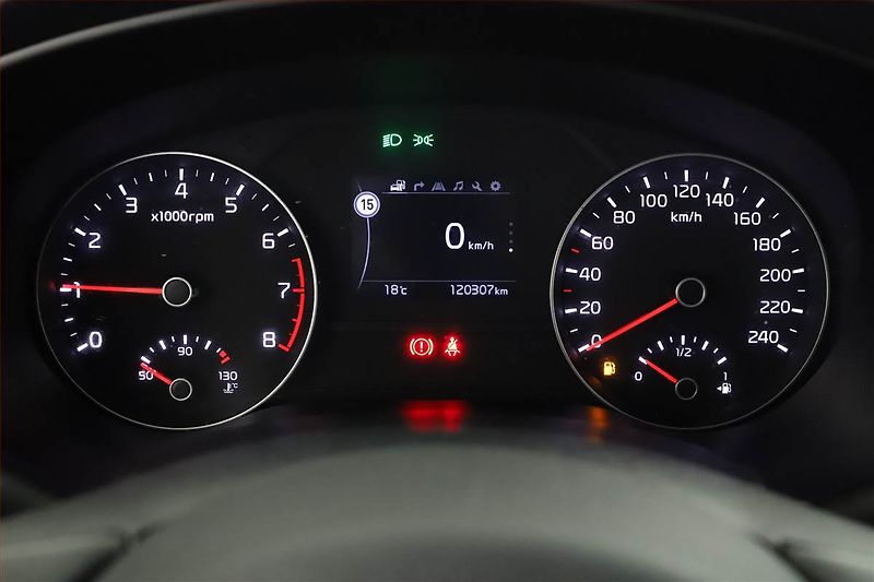 Kia Sportage (2016) 1.6 GDI, Navi, Tempomat - fotka 9 z 20
