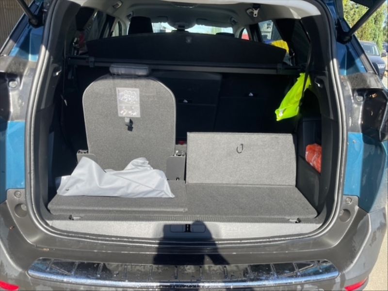 Peugeot 5008 1,5 BHDi 130 Allure - fotka 6 z 11