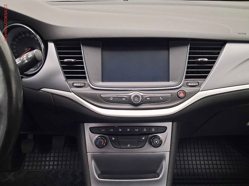 Opel Astra (2017) 1.6CTDI, ČR, servis.kniha - fotka 12 z 17