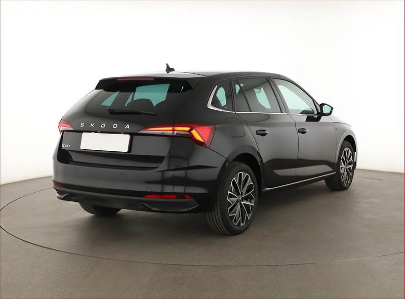 Škoda Scala (2025) 1.0 TSI, Drive, FullLed - fotka 5 z 19