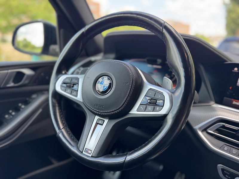 BMW X5 M50i V8 - fotka 16 z 29