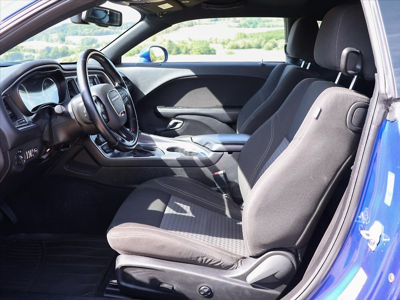 Dodge Challenger 3,6 V6 227kW Automat SXT - fotka 11 z 31