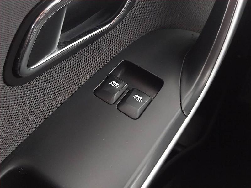 Kia Ceed (2015) 1.4 CVVT, ČR,1.maj, Serv.kniha - fotka 16 z 18