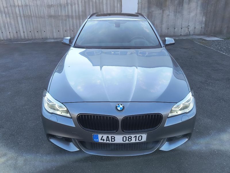 BMW Řada 5 (2014) 525d M xDRIVE/HEAD-UP/PANORAMA - fotka 2 z 61