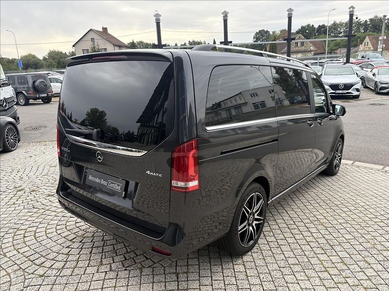 Mercedes-Benz Třídy V 2,0 V 300d Exclusive 4M L ČR - fotka 4 z 17