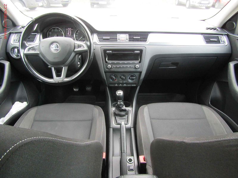 Škoda Rapid (2014) 1.2 TSi, ČR, AC - fotka 8 z 15