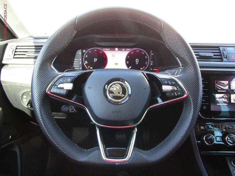 Škoda Superb (2022) 2.0 TDi 4x4, ČR, Style, DSG - fotka 23 z 26