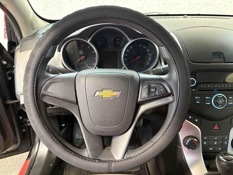 Chevrolet Cruze (2013) 1.6i, TZ, +kola - fotka 14 z 14