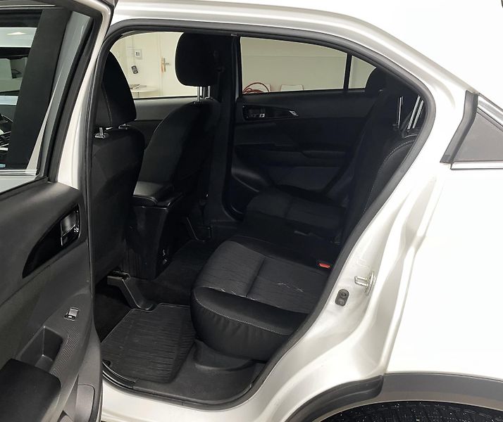 Mitsubishi Eclipse Cross 1,5 T-GDi 120kW, ČR - fotka 10 z 28