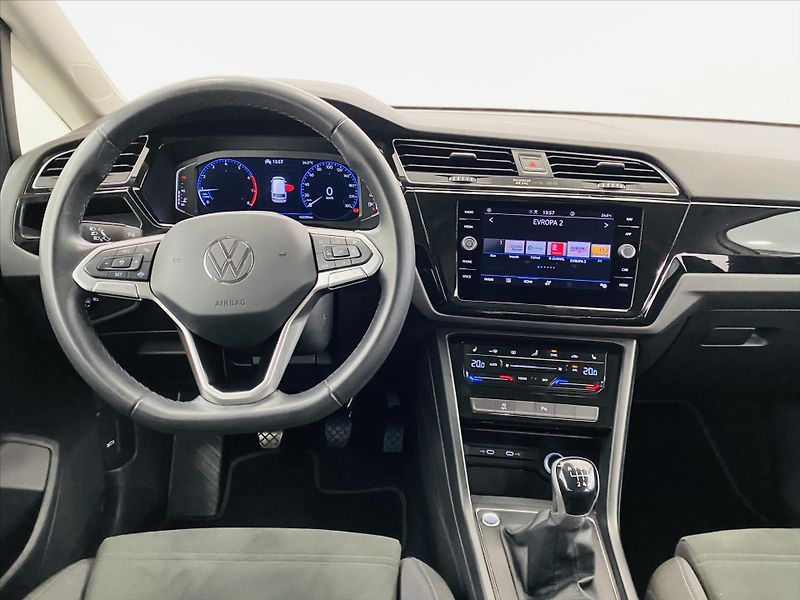Volkswagen Touran 1,5 TSI 110 kW Comfortline - fotka 10 z 26