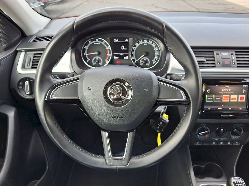 Škoda Rapid (2018) Spaceback Ambition Plus 1,0TSi - fotka 15 z 27