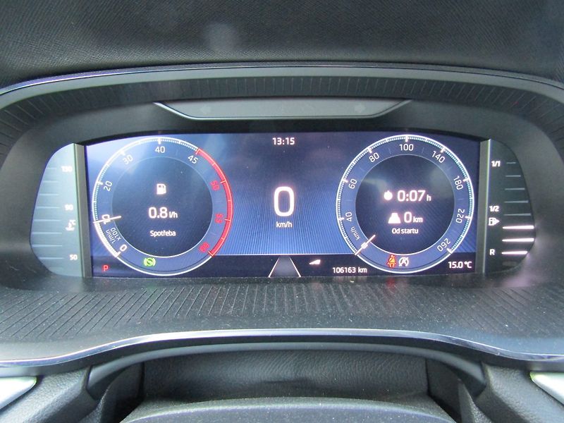 Škoda Octavia (2022) 2.0 TDI 110kW DSG SPORT Line - fotka 29 z 43