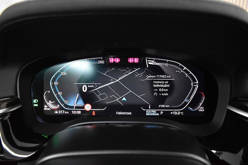 BMW Řada 5 530d xD TAŽNÉ*N.TOPENÍ*ČR 1.M* - fotka 26 z 51