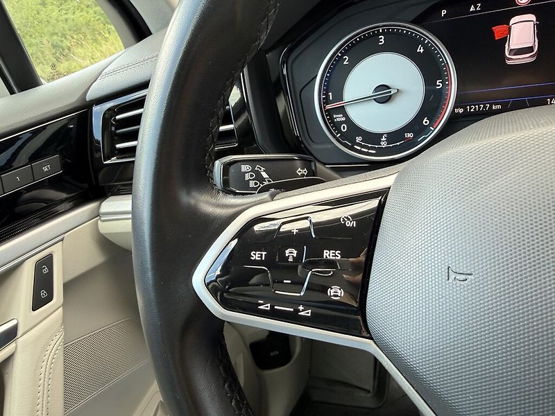 Volkswagen Touareg V6 4M 3,0 TDi 210 kW Elegance - fotka 21 z 25