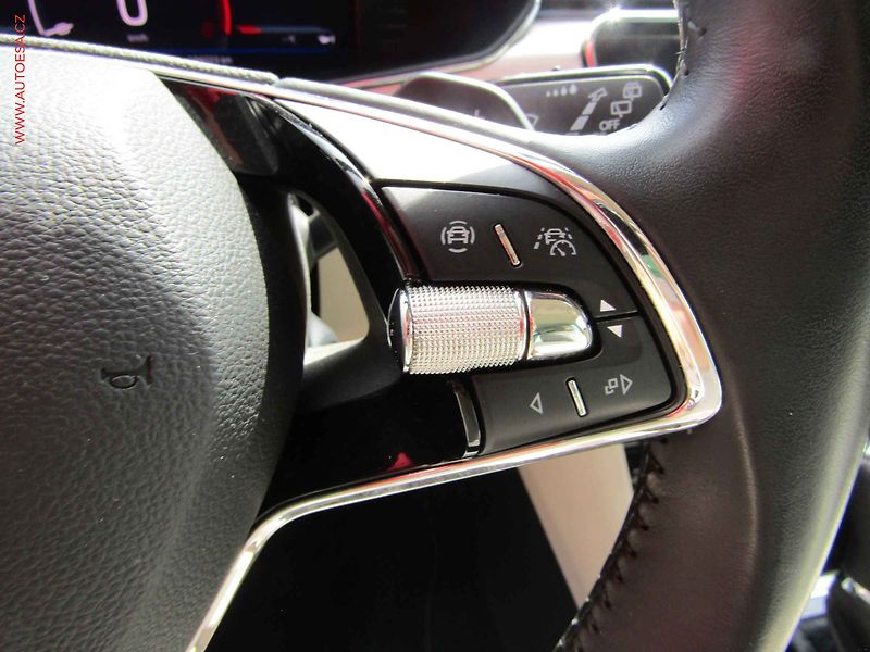 Škoda Superb (2022) 2.0TDi 4x4, ČR, DSG, navi - fotka 16 z 18