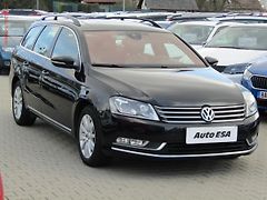 Volkswagen Passat (2014) 2.0TDi, Xenon, panor - fotografie inzerátu