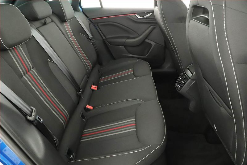 Škoda Kamiq (2026) 1.0 TSI, MONTE CARLO, AUTOMAT - fotka 7 z 15