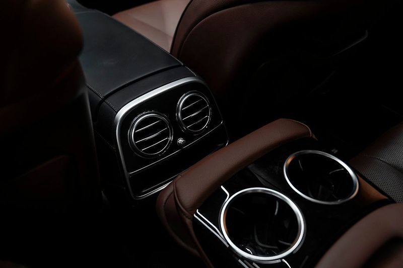 Mercedes-Benz Třídy S - fotka 20 z 23
