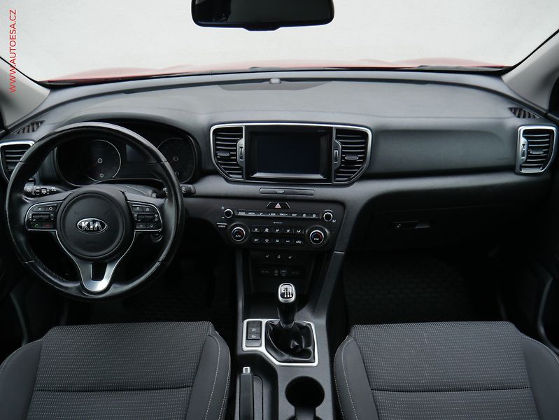 Kia Sportage (2016) 1.6 GDi, ČR, Active, navi - fotka 8 z 22