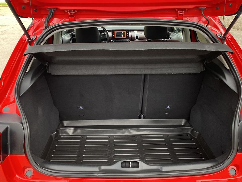 Citroën C4 Cactus (2019) 1,2 - PT - Panorama - fotka 11 z 48