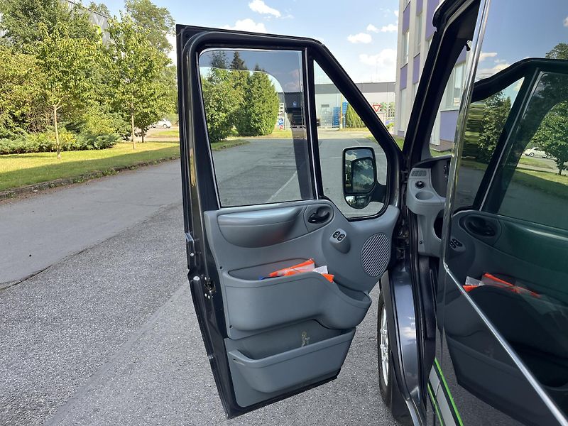 Ford Transit 2,2 TDCi EUROLINE /7-míst/  - fotka 9 z 29