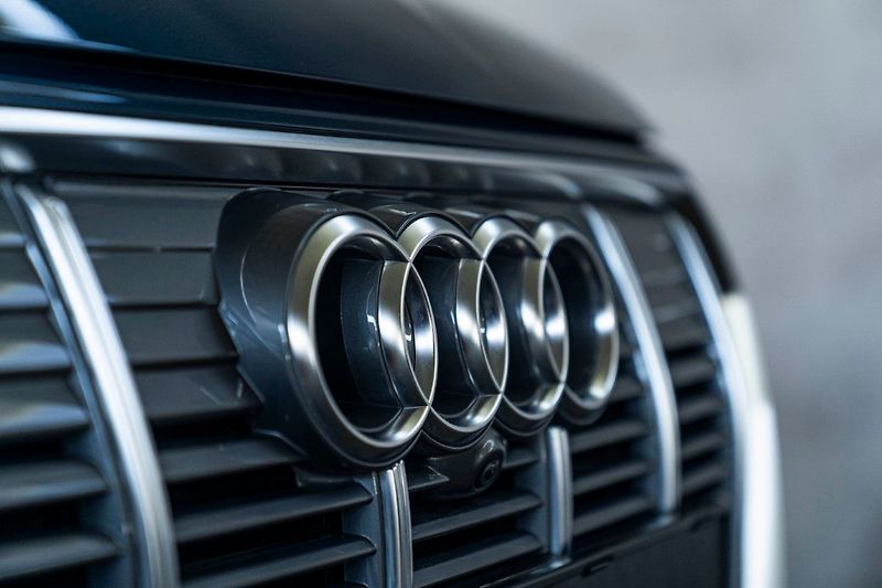 Audi e-tron 55 300kW Pano ACC 360 Tažné - fotka 11 z 42