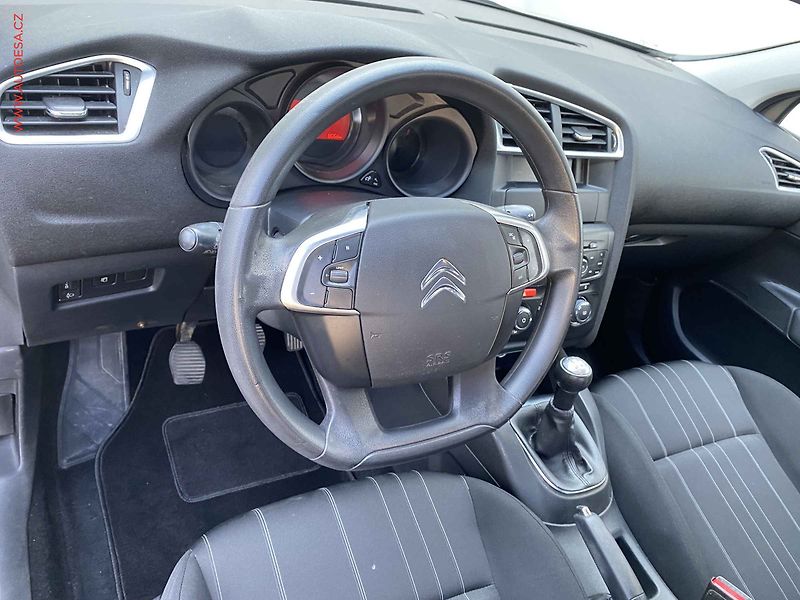 Citroën C4 (2013) 1.4 VTi, ČR, AC, tempo - fotka 12 z 16