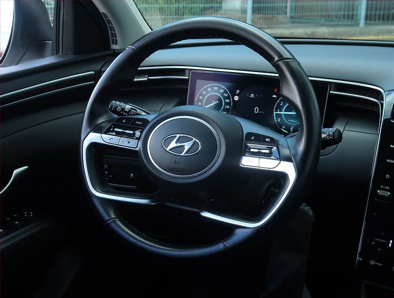 Hyundai Tucson (2022) 1.6 T-GDI - fotka 21 z 21