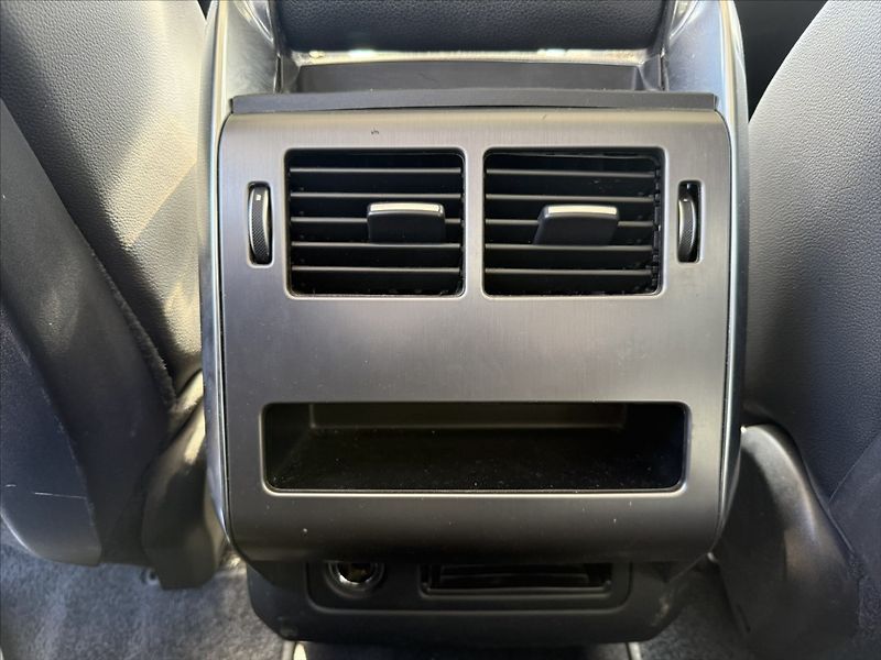 Land Rover Range Rover Sport 3,0 SE SDV6 - fotka 22 z 26