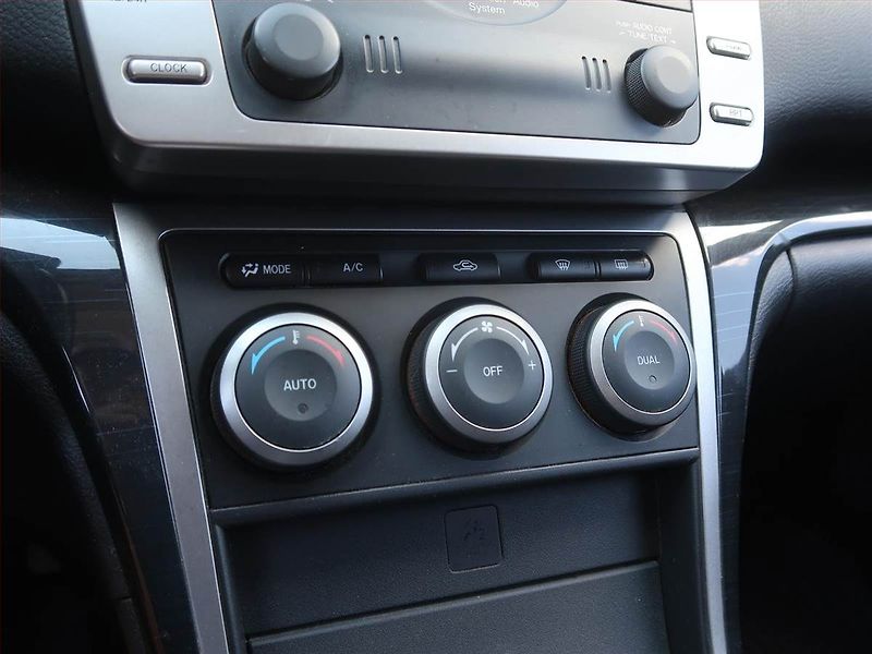 Mazda 6 (2008) 2.0, Xenony, Tempomat - fotka 14 z 17