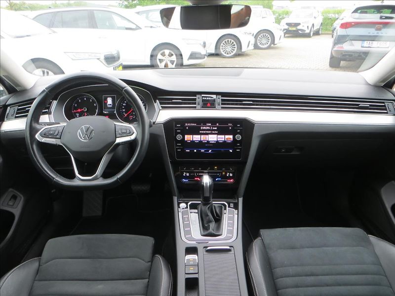 Volkswagen Passat 1,5 TSI 110kW DSG Elegance ČR - fotka 26 z 26
