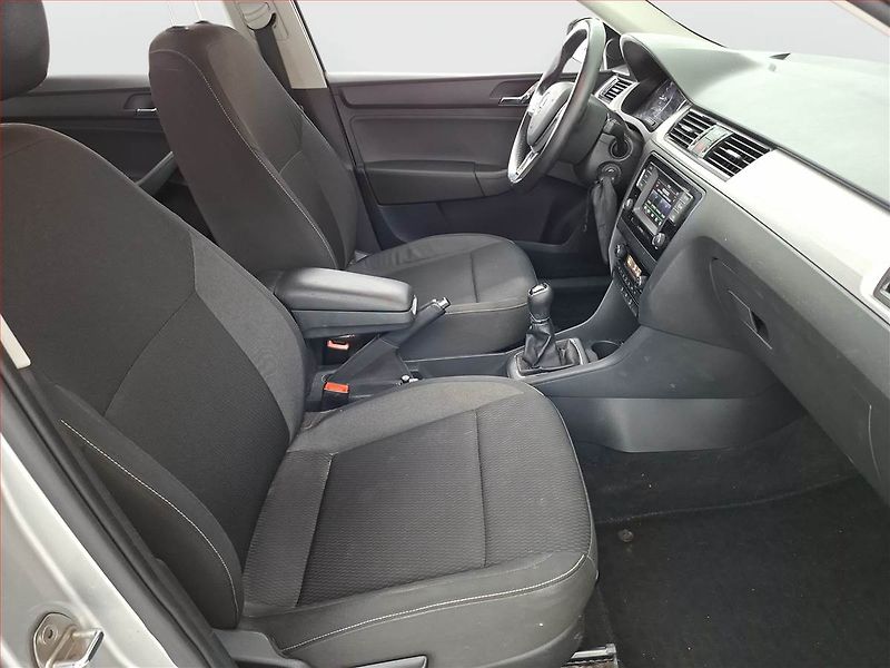 Škoda Rapid (2015) 1.4 TDI - fotka 9 z 13