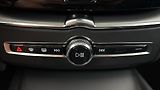 Volvo XC60 2.0 B4 AUT AWD Momentum Pro - náhled 12