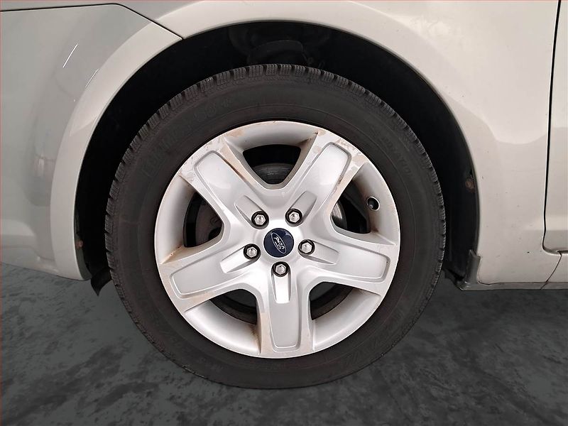 Ford C-MAX (2010) 1.6 TDCi, Serv.kniha, po STK - fotka 14 z 16
