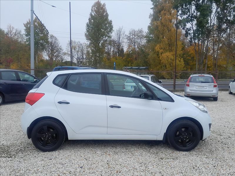 Kia Venga 1,4i16V 66kW - fotka 8 z 47