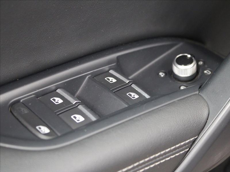Audi SQ5 3,0 TDI S-line FULL 1.maj. CZ - fotka 15 z 35