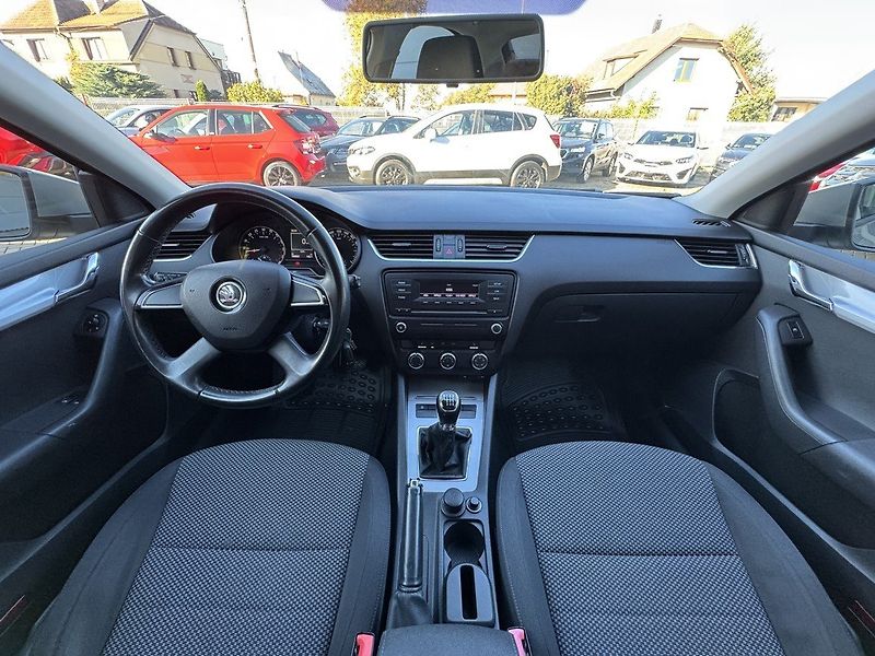 Škoda Octavia (2013) 2.0TDi  Klima Tempomat BT - fotka 6 z 45