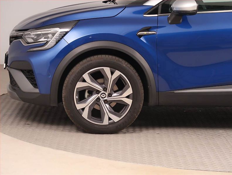 Renault Captur (2021) R.S. Line 1.3 TCe - fotka 15 z 18