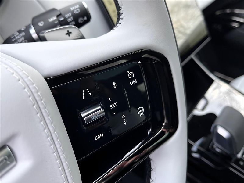 Land Rover Range Rover Sport (2026) 3,0 D250 DYNAMIC SE AWD* - fotka 16 z 34