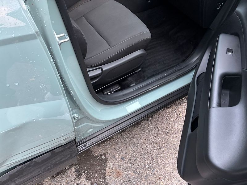 Hyundai Kona 1,0 T-GDI MT COMFORT CLUB ČR - fotka 23 z 24
