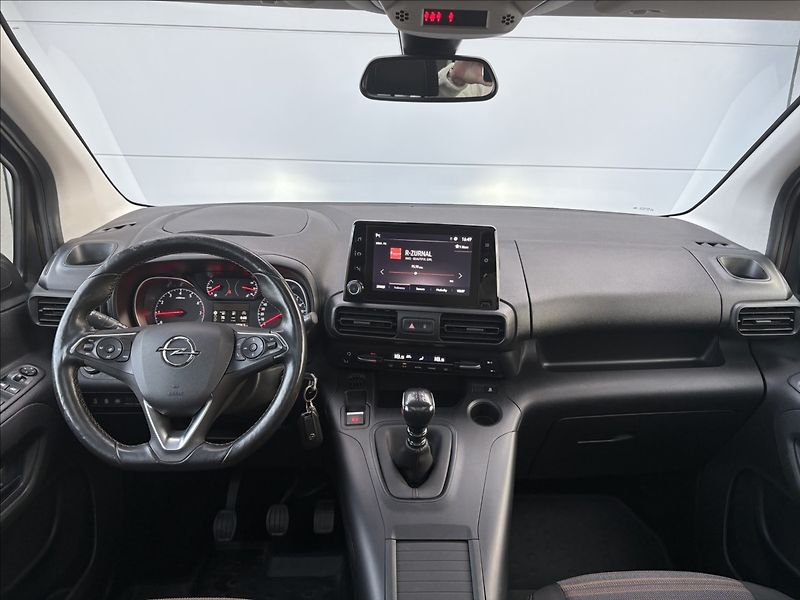 Opel Combo 1,2 i 81 KW LIFE PANORAMA CZ - fotka 8 z 30