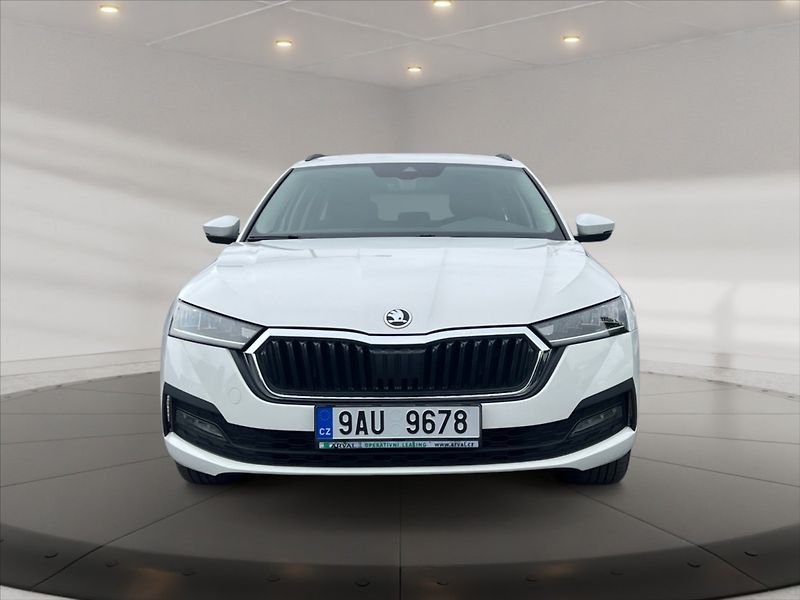 Škoda Octavia 2,0 TDI Ambition - fotka 2 z 11